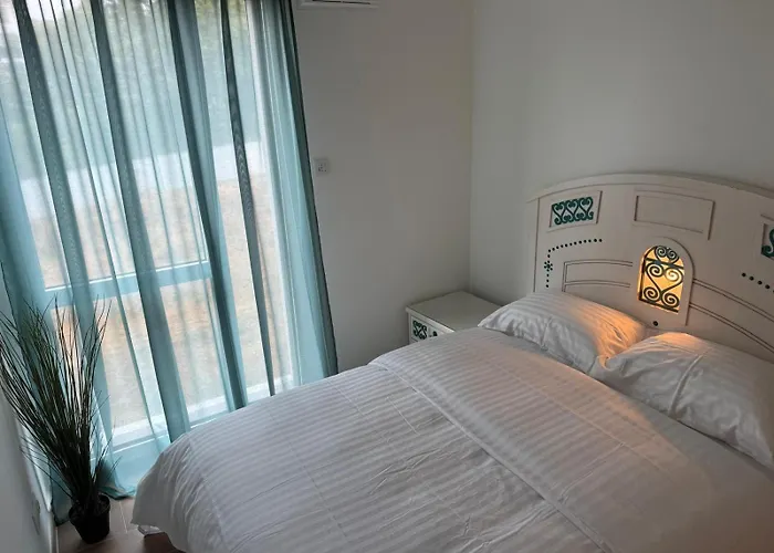 アパート L'elydris - Piscine Wifi Rooftop サン・ローラン・デュ・ヴァール